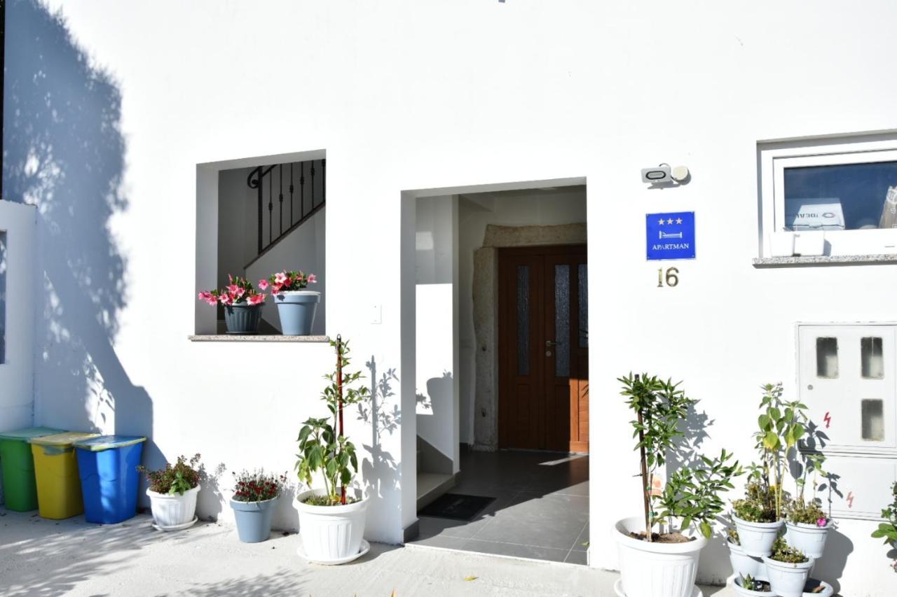 App Roko Apartment Porec Bagian luar foto