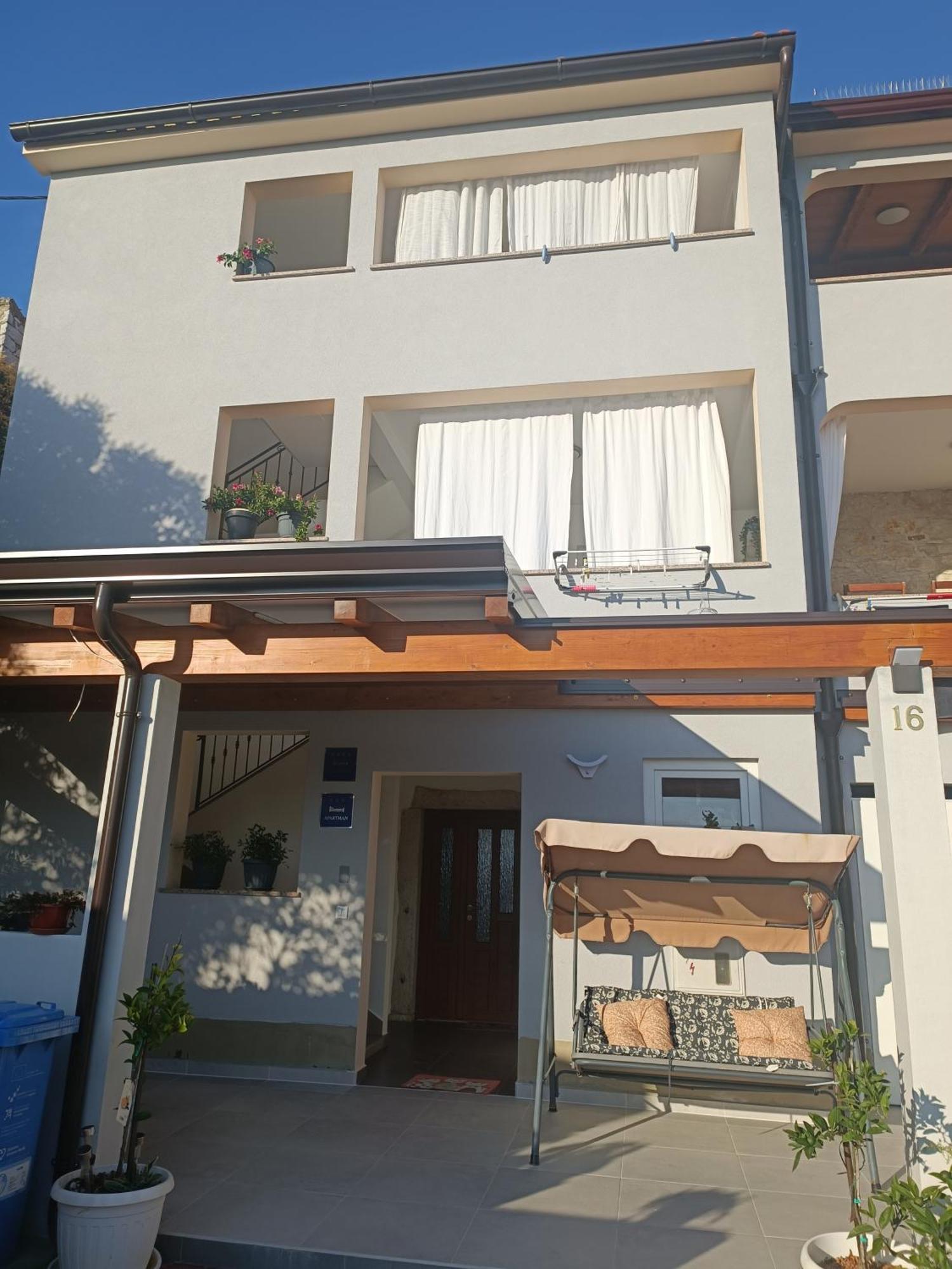 App Roko Apartment Porec Bagian luar foto
